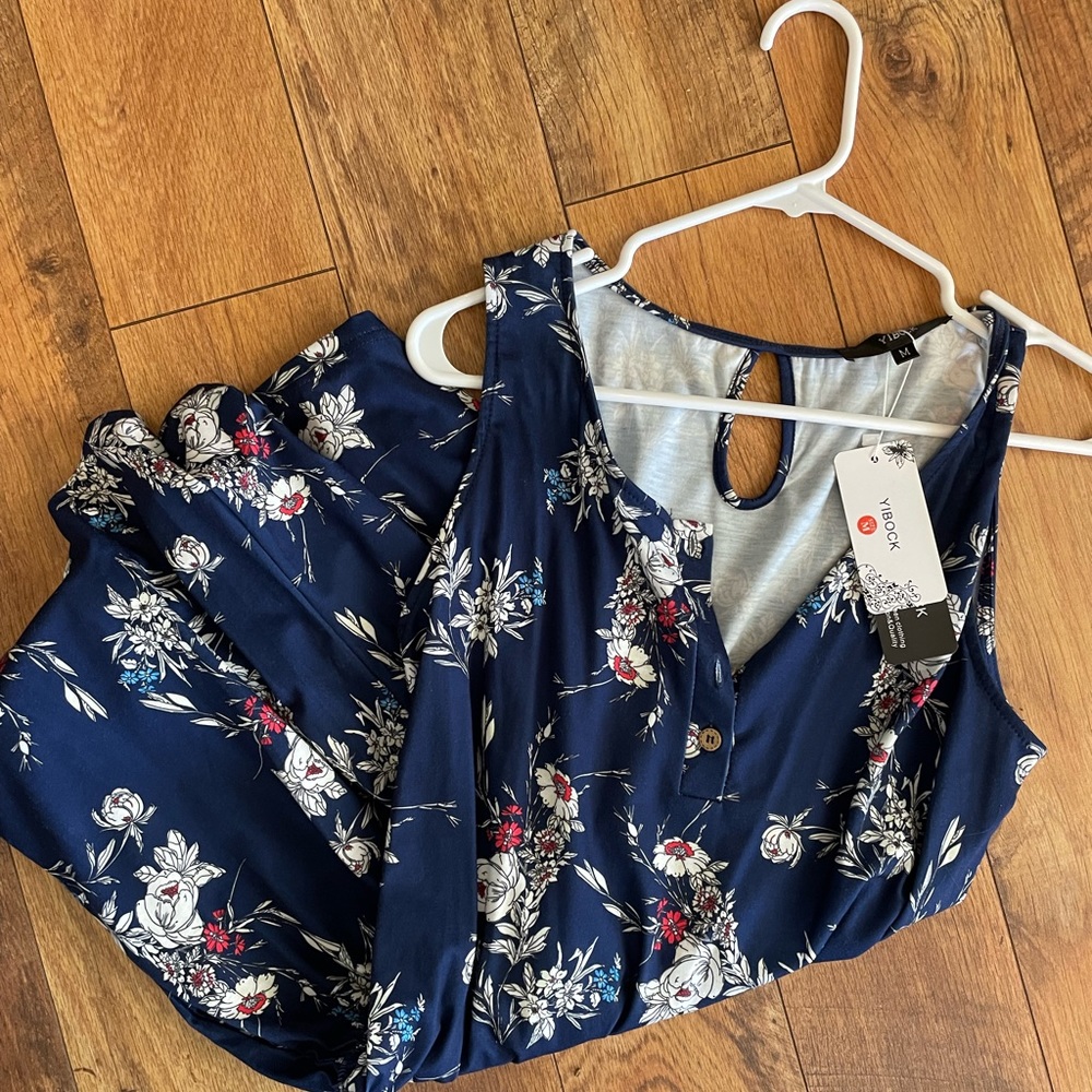 Yibock navy floral romper, working buttons, NWT, elastic waist